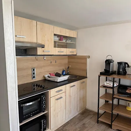 Mezzanine - Close To Beaches Menton