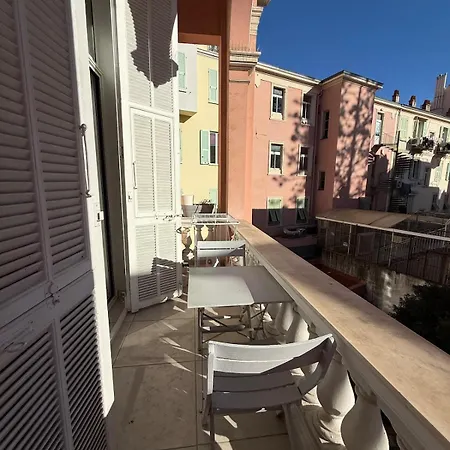 Mezzanine - Close To Beaches Apartman