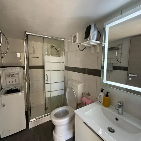 Mezzanine - Close To Beaches * Mentona