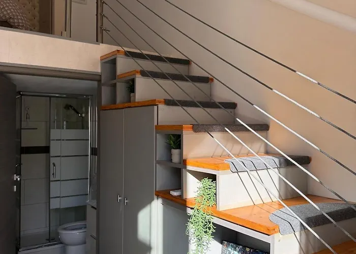 Mezzanine - Close To Beaches Apartament