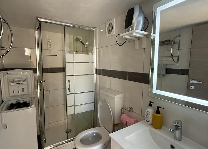 Mezzanine - Close To Beaches * Menton
