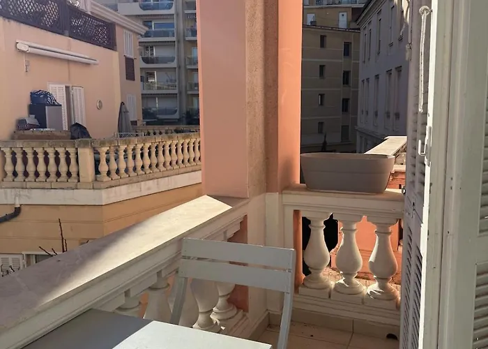 Mezzanine - Close To Beaches Apartamento Menton